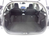 セカンドシートを倒すとさらに広々のラゲッジスペース