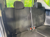 後部座席も気になるようなキズ・汚れやへたり等、大きなダメージはなく、良好な状態です。