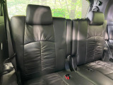 3列目シートはもちろん状態良好☆大人でもゆったりと座って頂けますので、大人数でのお出かけもラクラクです♪ご家族で、気の知れた仲間で、ドライブに行くのが楽しみですね♪