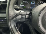 ステアリングスイッチ装備!運転しながら手元でオーディオの操作などができます。