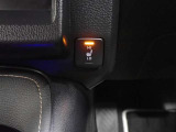 冬にうれしいシートヒーター付き。暖かいのはもちろん、エアコンの使用を抑えられるので低燃費にも貢献します!