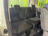 3列目シートはもちろん状態良好☆大人でもゆったりと座って頂けますので、大人数でのお出かけもラクラクです♪ご家族で、気の知れた仲間で、ドライブに行くのが楽しみですね♪