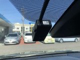 ドライブレコーダー付き。交通事故、交通トラブルの証拠映像を保存できます。万が一の時に役立つ、安心アイテムです。
