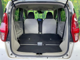 後席を格納すると、これだけの広さが!シーンに合わせたシートアレンジで、大きな荷物も積むことが出来ます♪