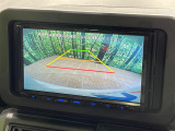 【バックカメラ】駐車時に後方がリアルタイム映像で確認できます。大型商業施設や立体駐車場での駐車時や、夜間のバック時に大活躍!運転スキルに関わらず、今や必須となった装備のひとつです!