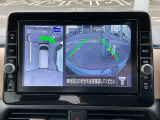 車両を上から見ているようなアラウンドビューモニターの映像をナビゲーション画面に映し出してくれるので、小さなお子様や障害物を確認できます。運転のしやすさはもちろん、事故防止にも役立ちます!