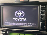【純正ナビ】人気の純正ナビを装備しております。ナビの使いやすさはもちろん、オーディオ機能も充実!キャンプや旅行はもちろん、通勤や買い物など普段のドライブも楽しくなるはず♪