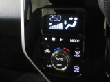 エアコンはオートエアコンになっています。