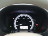 メーターはスッキリとしたデザインで、とても見やすく、安全運転のお役に立ちます。