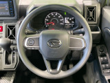 ステアリングも使用感が少なく、きれいな状態となっております♪