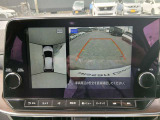 車の全周囲を確認できるアラウンドビューモニター搭載 車庫入れがスムーズです!