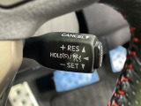 【レーダークルーズコントロール】高速道路での長距離走行が楽に!!自動で速度を保つクルーズコントロールが、衝突軽減システムと連携し、前方の車両を感知して車間を保つように速度調節してくれます!!