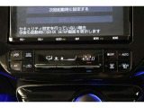 室内を快適温度にするオートエアコン!スイッチもシンプルで操作しやすく、オールシーズン快適なドライブに出かけられますね♪