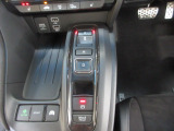 操作しやすいボタン式シフトです♪