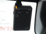 ◆ドライブレコーダー◆映像・音声などを記録する自動車用の装置です。 もしもの事故の際の記録はもちろん、旅行の際の思い出としてドライブの映像を楽しむことができます。