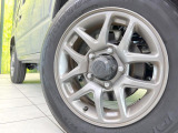 【純正16インチアルミホイール】外観にマッチした純正アルミホイールを装着しております。各種社外アルミホイールや、スタッドレスタイヤも取扱いしております。是非ご相談ください♪