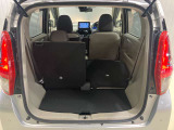 【ラゲッジルーム】後部座席を倒せば大きな荷物も積むことが出来ます!