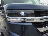 LEDヘッドランプ装備・消費電力が少なく明るいので夜間走行も安心して運転出来ます。