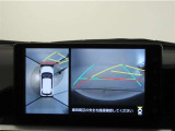 後方の見える安心をお届けするバックガイドモニター付:バックするときのアシストラインもあって楽々バック!車庫入れや縦列駐車をサポートし、苦手な駐車も安心です!今やもう手放せない装備ですネ♪
