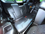 3列目シートはもちろん状態良好☆大人でもゆったりと座って頂けますので、大人数でのお出かけもラクラクです♪ご家族で、気の知れた仲間で、ドライブに行くのが楽しみですね♪