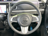 ステアリングも使用感が少なく、きれいな状態となっております♪