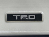 【TRDエアロ】人気のTRDエアロを装備!クルマの外観がよりスタイリッシュになり、街中で存在感あふれる1台に♪将来買い替える時にもリセールに影響しやすく、価値ある人気の装備です!