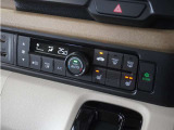 ◆オートエアコン装備◆ お好みの温度を設定をするだけで、後は、自動で風量を調節してくれます!快適にドライブが楽しめます。