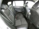 後部座席も当然、綺麗・清潔に仕上げております。内装の綺麗なお車は気持ちが良いですね。