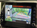 【パノラミックビューモニター】専用のカメラにより、上から見下ろしたような視点で360度クルマの周囲を確認することができます☆死角部分も確認しやすく、狭い場所での切り返しや駐車もスムーズに行えます。