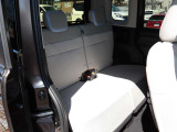 後部座席も広々としてます
