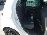 リアシートもゆとりのある足元です。