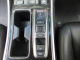 操作しやすいボタン式シフトです♪