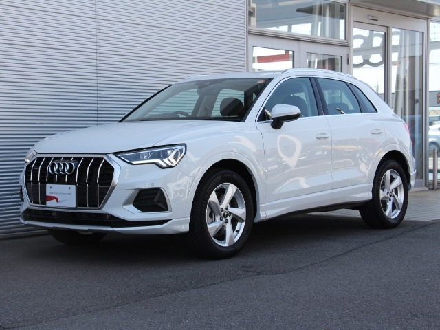 Q3 40 TDI クワトロ アドバンスト ディーゼル 4WD 