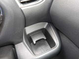 運転席ドリンクホルダー