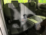 3列目シートはもちろん状態良好☆大人でもゆったりと座って頂けますので、大人数でのお出かけもラクラクです♪ご家族で、気の知れた仲間で、ドライブに行くのが楽しみですね♪