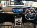 BMWの操作パネルは使いやすさを追求し日常生活で必要なボタン&スイッチを使えるようにした構造となっております。購入時から沢山触って体感してください。