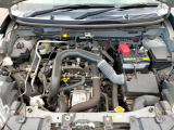 エンジンルームです。エンジン内の汚れも錆(さび)もなく、安心して長く乗れる一台になっております。