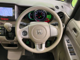 ステアリングも使用感が少なく、きれいな状態となっております♪
