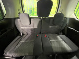 3列目シートはもちろん状態良好☆大人でもゆったりと座って頂けますので、大人数でのお出かけもラクラクです♪ご家族で、気の知れた仲間で、ドライブに行くのが楽しみですね♪