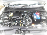 綺麗なエンジンルームです。普段開けないところもお手入れしています!納車前にはもう一度点検整備しますが、安心して乗っていただけるように、入念にチェックします!!