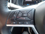 ステアリングスイッチが装備されておりステアリングから手を離す事無くオーディオ類の操作が可能ですので非常に便利です♪
