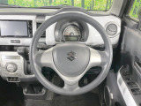 ステアリングも使用感が少なく、きれいな状態となっております♪