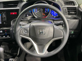 ステアリングも使用感が少なく、きれいな状態となっております♪