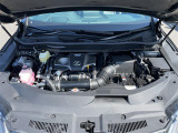 エンジンルームの画像です。店舗にて現車の確認もいただけますので、お電話で在庫のご確認の上是非ご来店くださいませ!!!ワクワクするクルマ選びをご提案します!