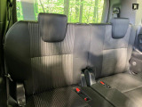 3列目シートはもちろん状態良好☆大人でもゆったりと座って頂けますので、大人数でのお出かけもラクラクです♪ご家族で、気の知れた仲間で、ドライブに行くのが楽しみですね♪