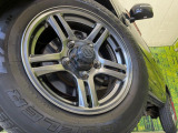 【純正16インチアルミホイール】外観にマッチした純正アルミホイールを装着しております。各種社外アルミホイールや、スタッドレスタイヤも取扱いしております。是非ご相談ください♪