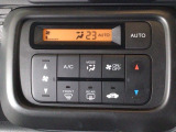 【オートエアコン】汗ばむ夏・ジメジメする梅雨時・冷え冷えする冬も快適☆♪ 簡単操作で、春夏秋冬 一年中快適です♪お好みの温度をセットするだけで、エアコンの風量などを自動でコントロールします♪☆