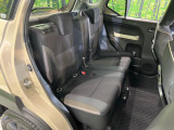 後部座席も気になるようなキズ・汚れやへたり等、大きなダメージはなく、良好な状態です。