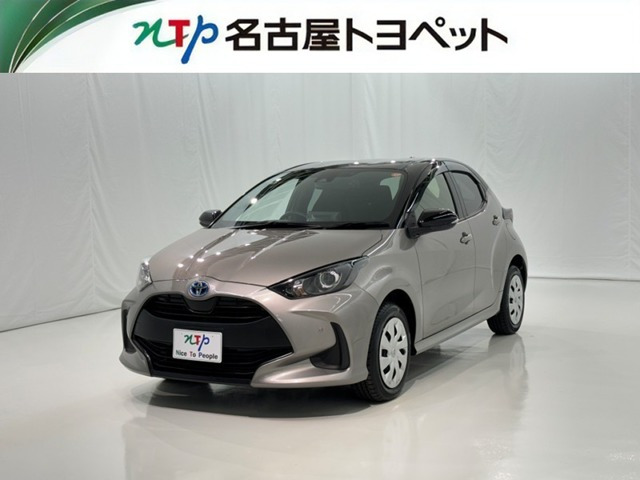 ヤリス 1.5 ハイブリッド G E-Four 4WD 