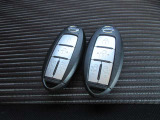 『インテリジェントキ-』機械的な鍵を使用せずに車両のドアの施錠/解錠、エンジン始動が可能なシステムです!(スペアキ-付き)